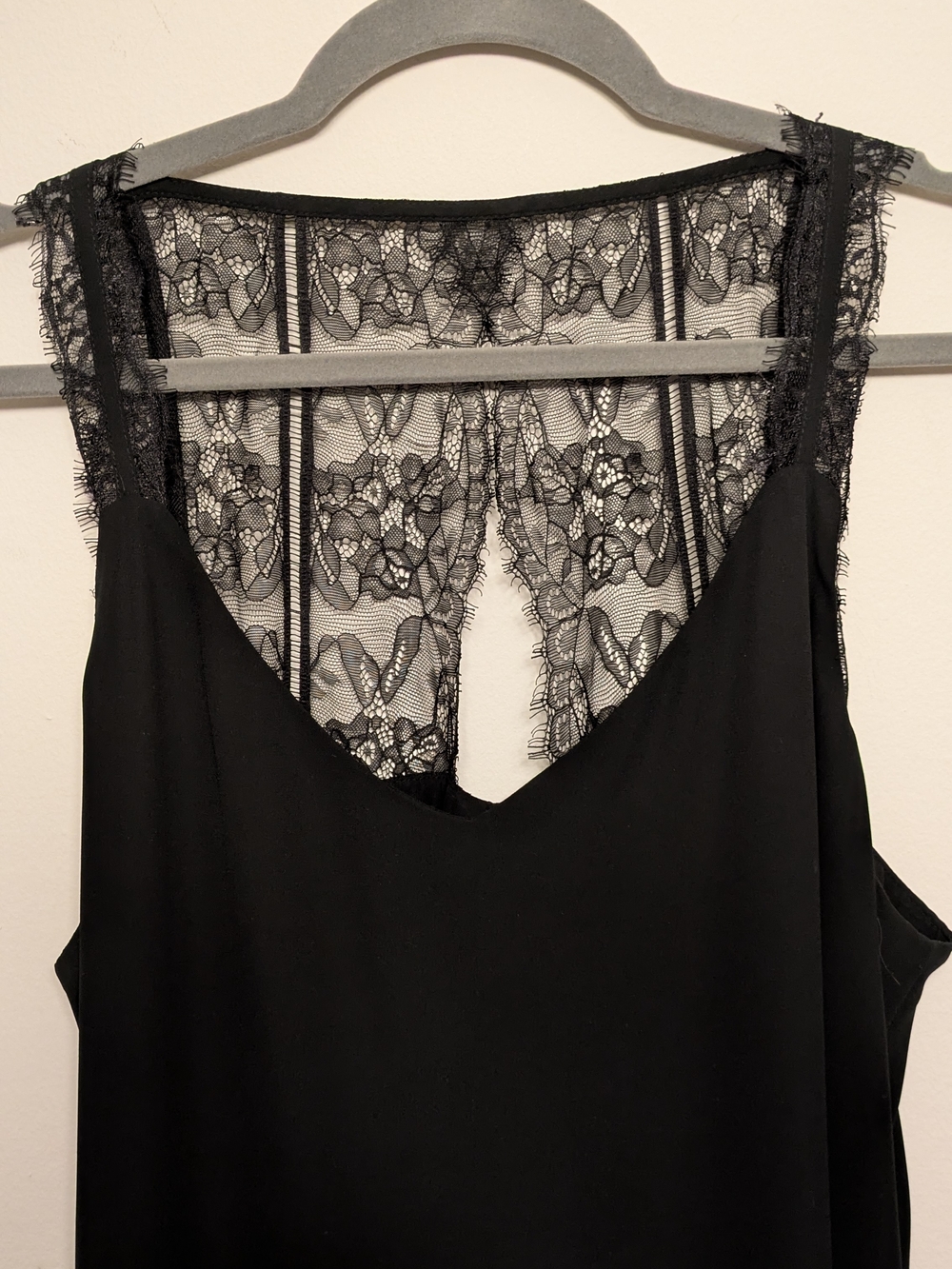 LOFT Black Lace-Back Camisole Tank - Picture 2 of 6